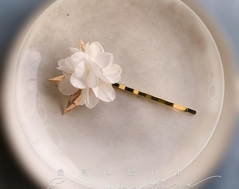 ELLIE - Wedding Hair Pins with White Flower and Gold Leaf Bridal Hair Accessories