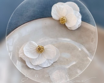 DAISY - Boucles d’oreilles clous d'oreille avec hortensias stabilisés blanc Bijoux Mariage Bijoux mariée Cadeau personnalisé pour elle