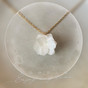 AGATHE - White preserved hydrangea necklace Wedding Jewelry Bridal jewelry Bridal jewelry