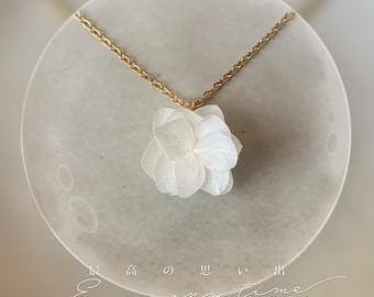 AGATHE - Collier hortensias stabilisés blanc crème Bijoux Mariage Bijoux mariée Bridal jewelry