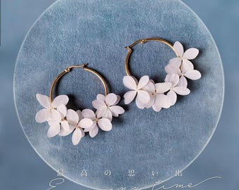 OCEAN - Hoop wedding earrings with preserved cream-white hydrangea flower Wedding jewelry