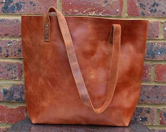 Classic Leather Tote, Everyday use tote bag, Laptop Work Student Bag, Personalized Leather Shoulder Bag, Gift