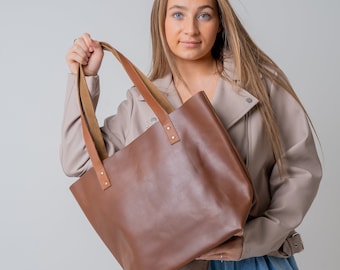 Classic Leather Tote, Everyday use tote bag, Laptop Work Student Bag, Personalized Leather Shoulder Bag, Gift