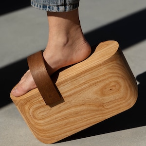 Small Wood Step Stool for Reaching High Shelves In The Kitchen Or Closet Or Bedroom, Decorative Gift Wooden Flip Stool for Adult