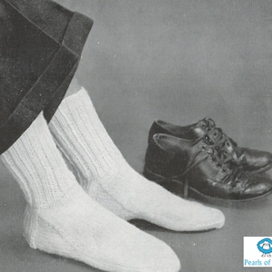 Men&#39;s or Women&#39;s Knitted Socks - Vintage Knitting Pattern from the 1960s - PDF Download