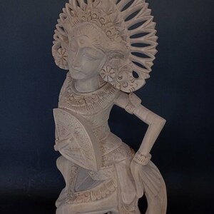 Balinese Legong Dancer Wood Statue Bali Wood Carving Sculpture Balinese Figurine Art Decor image 4