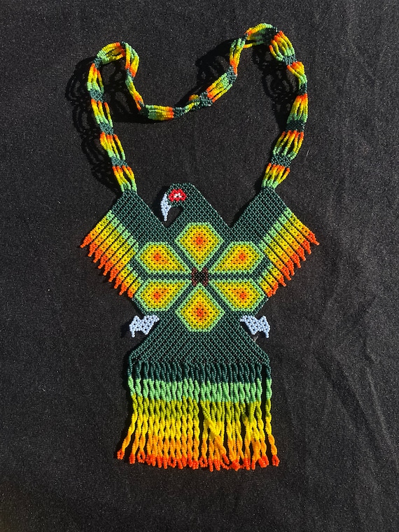 ビーズ ウイチョル族 先住民族 フェアトレード ビーズ マスク 彫刻