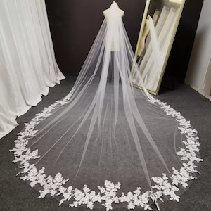 Vintage wedding veil/ white wedding veil/ ivory wedding veil/ Cathedral Veil/ Long Bridal Veil/ Chapel length Veil Wedding Veil/ lace veil
