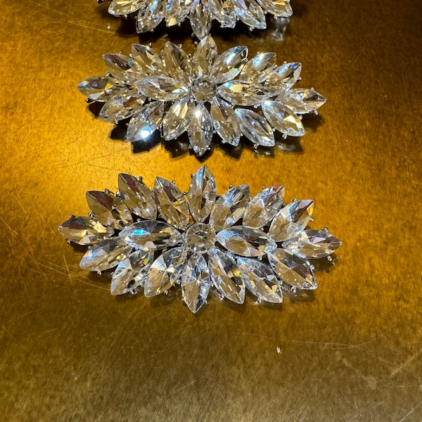 Moda Feminina Gold Tone Limpar Rhinestone Cristal Flor Broche De Pino
