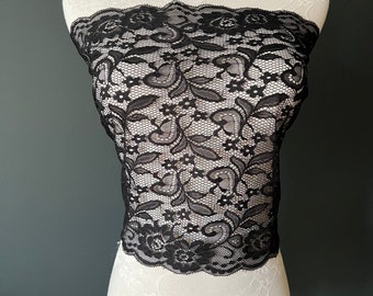 Renda elástica floral preta, 32 cm (12,5") de largura, para costura.