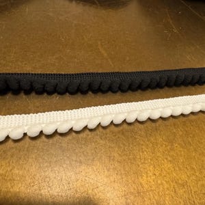 Pom Pom, hohe Qualität, dicht, schwarz, dichter Pom Pom, 1 cm Pom Pom Bälle, Kleidung, Einrichtung, Basteln, Karten, Einrichtung, Kissen