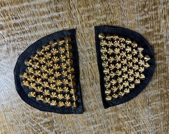 Motivo de tachuelas en los hombros, parche de tachuelas, parche de cadena con tachuelas, dorado, hombreras, tachuelas en los hombros, apliques, chaquetas, tops, vestidos