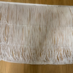 Franja larga de 16”, franja elegante, cor branca, corte de franja de qualidade, franja de qualidade densa, feita no Reino Unido de alta qualidade, mobiliário, decoração
