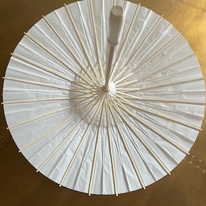 Elfenbensfärgat paraply, dekorativt, fest, brudtärneparaply, present, solparasoll, bröllop, brudtärna, heminredning, evenemang, display, 86 cm, 61 cm brett bild 6