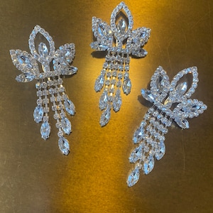 Rhinestone Diamanté Brooch, silver brooch, pin on brooch, High quality Jewel Brooch