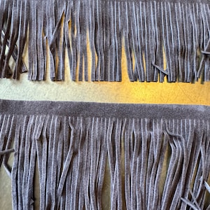 Finta pelle scamosciata frangia 3" di larghezza, colore marrone, morbida frangia, nappe in pelle scamosciata, borse, poncho, arredamento
