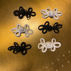 Bottoni di chiusura tradizionali cinesi Frogs, nero, avorio, bianco, 3" x 1,5"