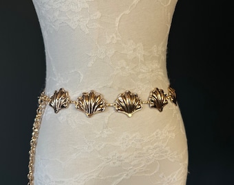 1980s 90s Gold Metal Shell Buckle Stretch Belt | Art Deco  display picture 3