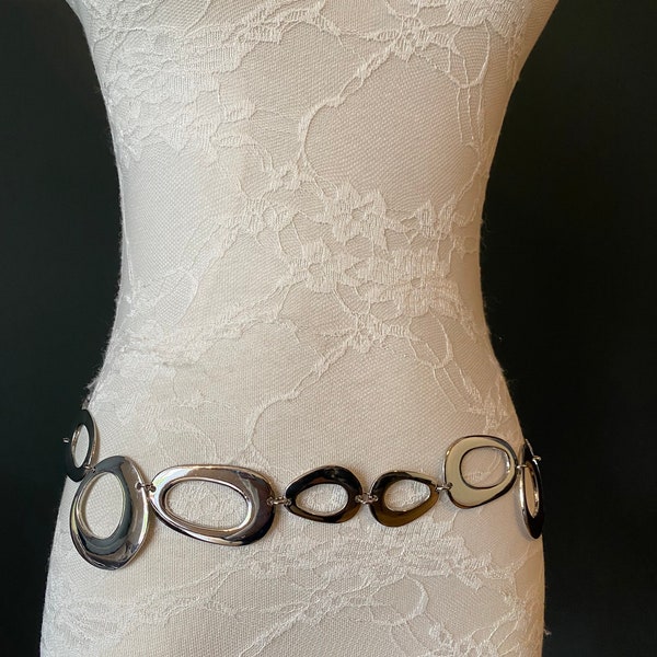 Ceinture à anneaux très longue, Ceinture à anneaux en métal, tailles ado, tailles 18 à 60 po. Personnalisé, éventail, collection éventail, ceinture en métal doré, argent, accessoire de mode