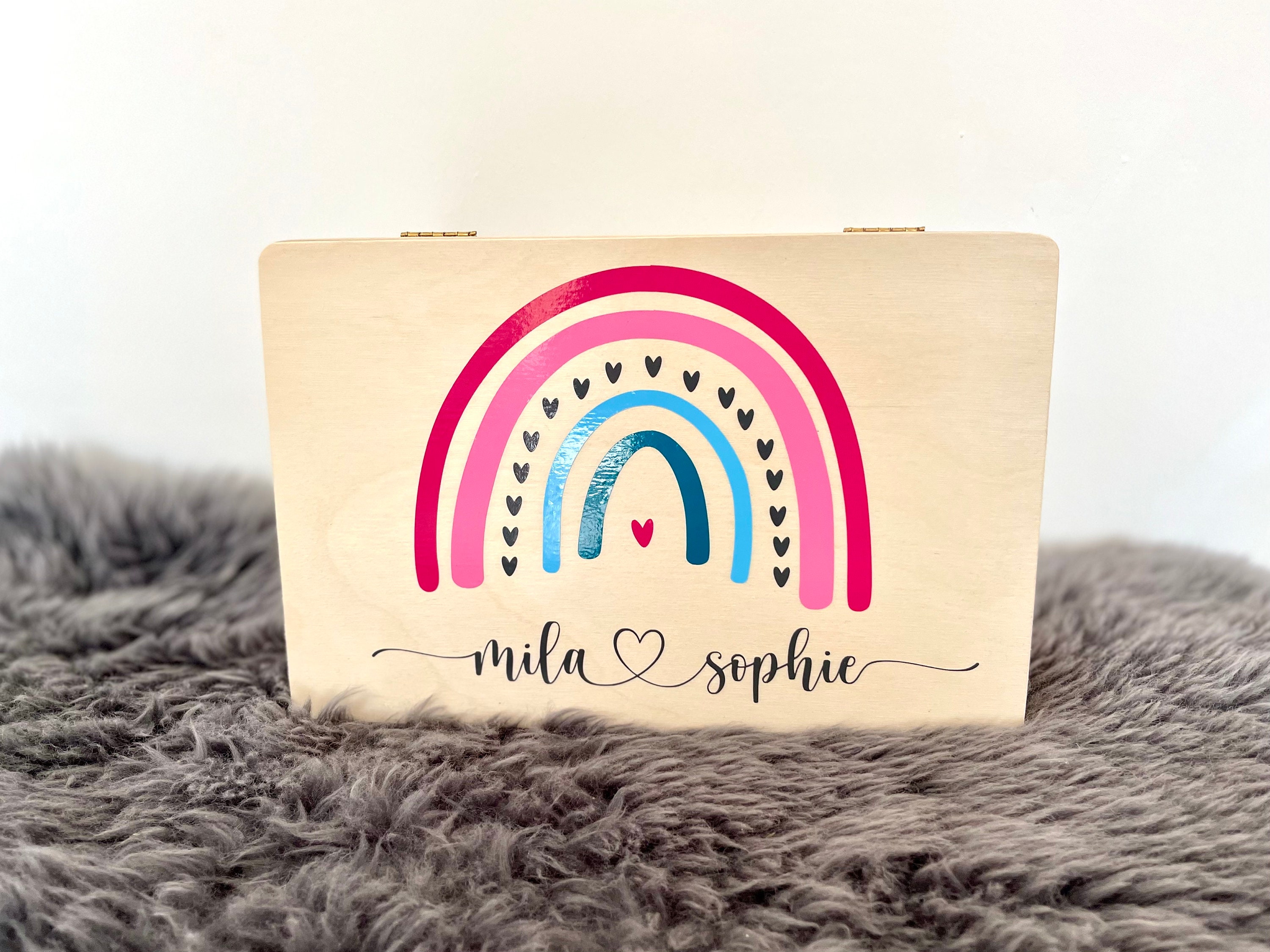 Scatola Dei Ricordi Bambino Arcobaleno - Legno Naturale FSC - Personalizzabile - 40x30x14 Cm - Regalo Nascita - Foto 4