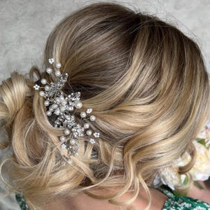 Bridal hair accessories, wedding hair clip, bridal hair comb, bridesmaid gift, Hair slide, hair pin, Hair clip, hair vine, bride hair piece