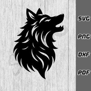 Op de afbeelding: Zwart-witte silhouet van een wolfskop met een gestileerd, gedetailleerd ontwerp. De wolf huilt met zijn bek open.