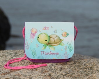 Pochette tour de cou pour enfant avec porte nom porte monnaie tortue baleine marine