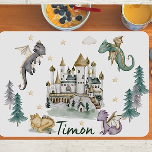 Set de table avec nom enfants garçon fille textile dragon château de dragon conte de fée