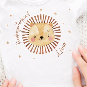 Toppa termoadesiva per tessuti colorati con nome desiderato ed età personalizzata asilo bambino asilo inizio leone animali della giungla