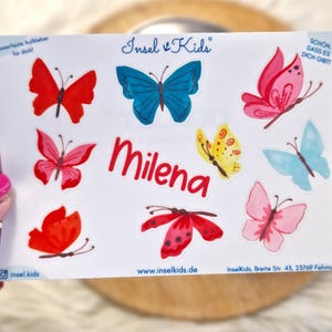 Adesivi con nome farfalle – adesivi personalizzati – impermeabili e lavabili in lavastoviglie – per lunch box, bicicletta, borraccia, asilo nido