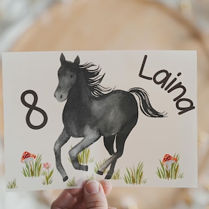 Iron-on image of a black horse with name and age – personalized for children&#39;s birthdays and horse riding fans