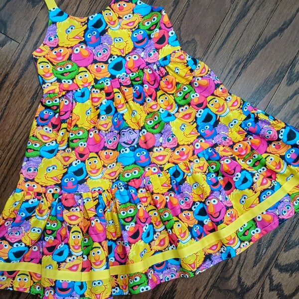 Sesame Street dress, girls sesame street dress, sesame street, Big Bird, Grover, Oscar, Bert, Ernie, Elmo, Tele, Monsters, Birthday dress