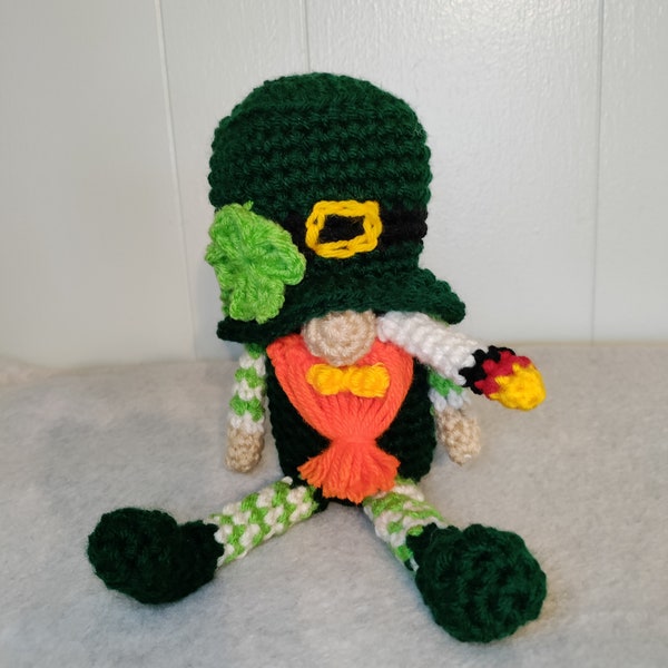 Paddy w a Fatty Lucky Lepre gnome Crochet Pattern