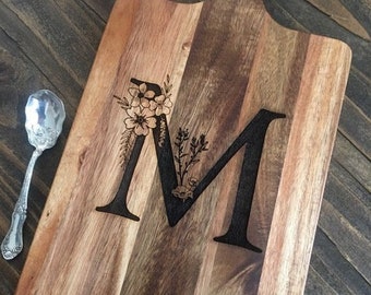 Personalized Cutting Board Wedding Gift, Custom Initial Charcuterie Serving Board, Engraved Monogram Cutting Board, Charcuterie Cheese Board