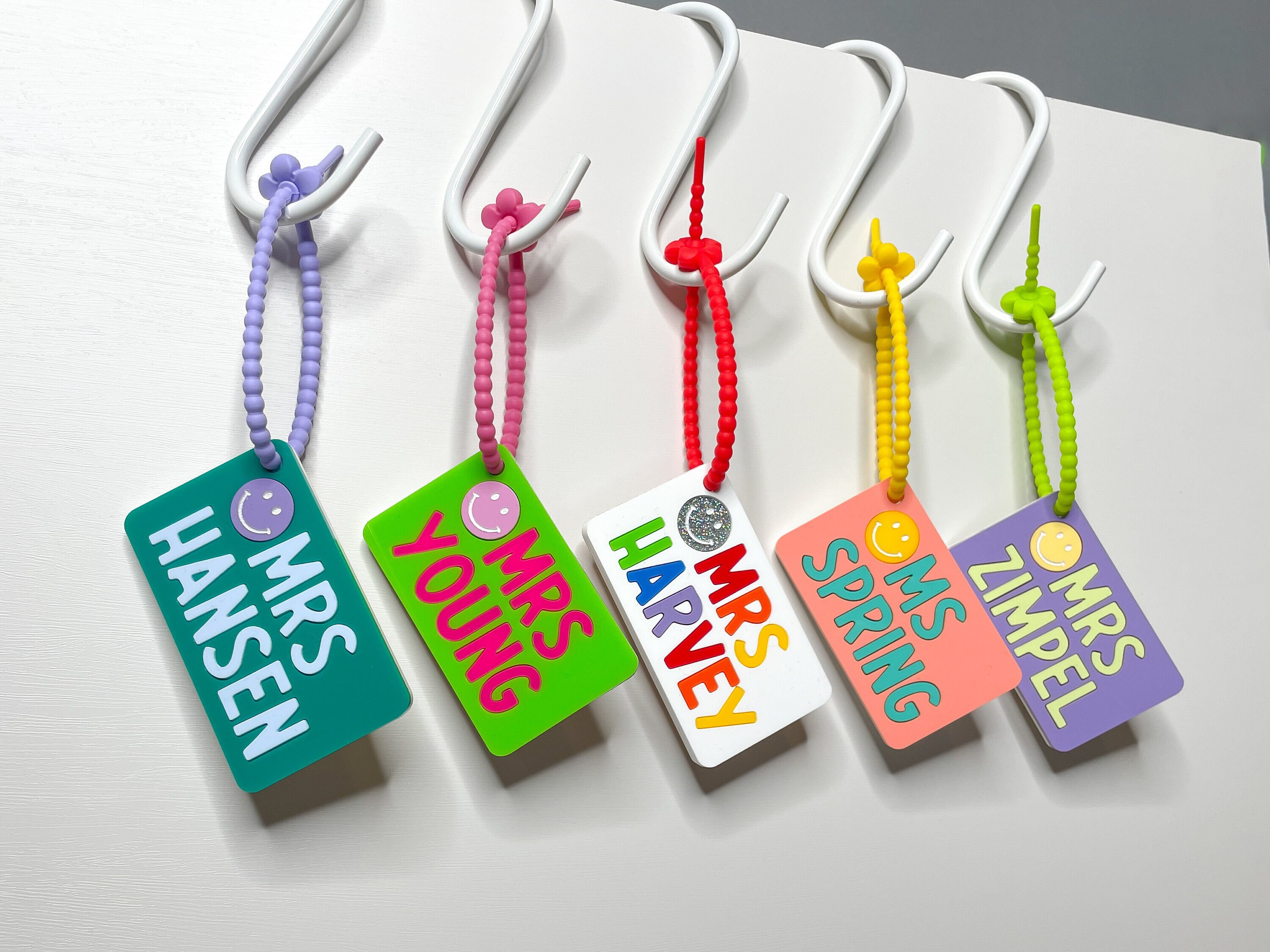 TEACHER KEYCHAIN GIFT - Cute & Colorful Bag Tag - End of Year/Teacher Appreciation - Custom Personalized Name Tag