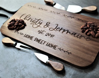 Personalized Charcuterie Cheese Serving Board with Handle Serving Tray Cheese Board Bread Board For Wedding Engagement Gift