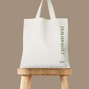 Bolsa de tela universitaria personalizada: texto minimalista, lona de algodón imagen 2