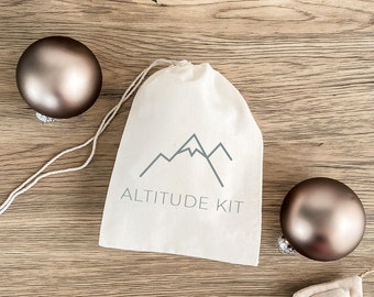 Apres Ski Bag - Altitude Kit - Mountain Hangover Kit - Christmas Gift - Ski Mountain Favor Bags - Winter Sports Bag - Ski Weekend Gift Bag