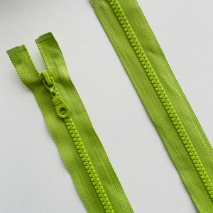 Pistachio Green Open Ended or Closed Ended Chunky Polyester Chunky zip 4 cm - 80 cm, divisible or indivisible zip for Jacket, Chunky Zip