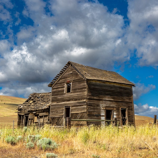 Abandoned farmhouse, old farmhouse, digital photo download, landscape photography, old farmstead, clouds, sky, wall decor, digital download