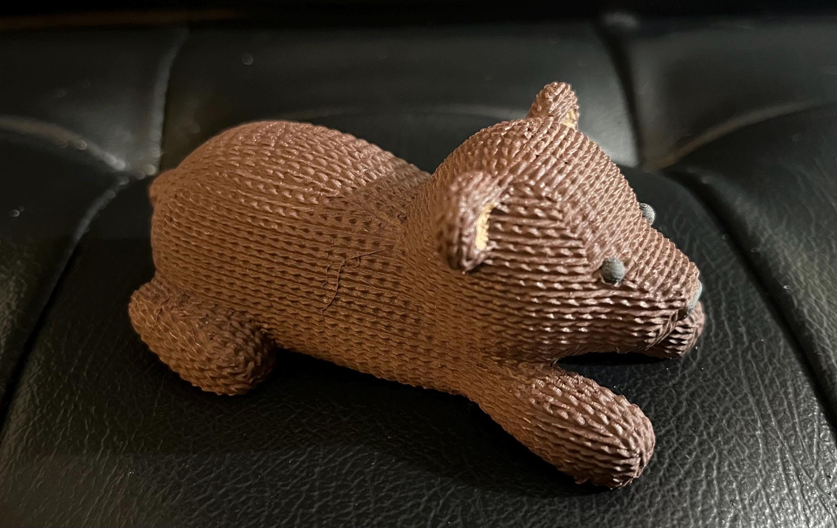 茶色いクマの置物 楽天市場】ブラウンベアー 茶色の子ぐま 陶器置物 飾り オブジェ