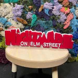 Nightmare on Elm Street / Horror logo / bookcase display / shelf display