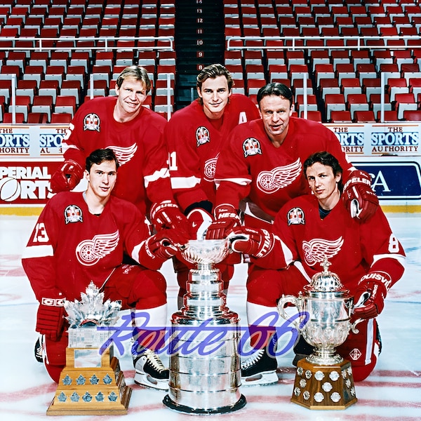 NHL 1997 Detroit Red Wings Stanley Cup & Russian Five Color Picture 8 X 10 Photo