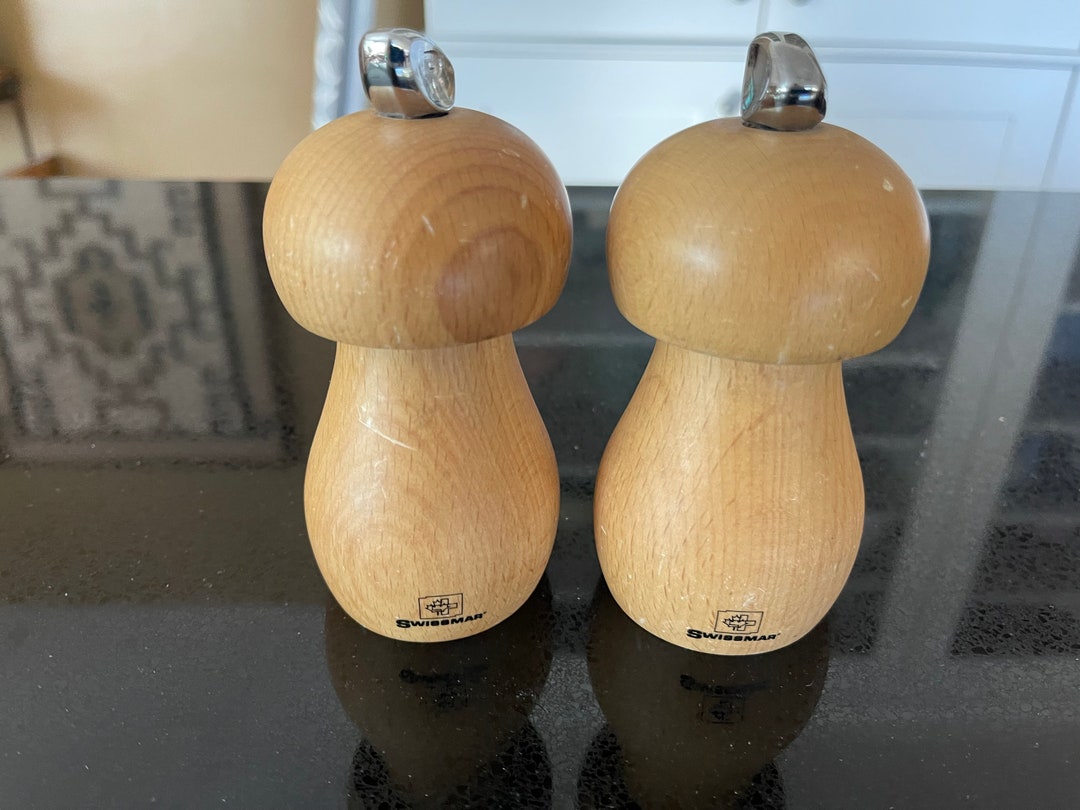 Mid Century Farmhouse Swissmar Salt & Pepper Mill Set - Etsy