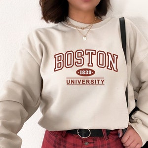 Boston University, Boston crewneck Sweatshirt, College Sweater, Graduate Shirt, Vintage School Pullover, Unisex Long Sleeve, Preppy Crewneck