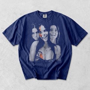 Camiseta Retro Nikki Obsession, Camiseta Comfort Colors Obsession com Estampa Gráfica de Filme de Terror, Presente Unissex para Mulheres e Homens True Navy