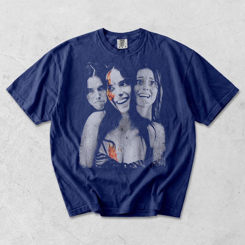 Camiseta Retro Nikki Obsession, Camiseta Comfort Colors Obsession com Estampa Gráfica de Filme de Terror, Presente Unissex para Mulheres e Homens True Navy