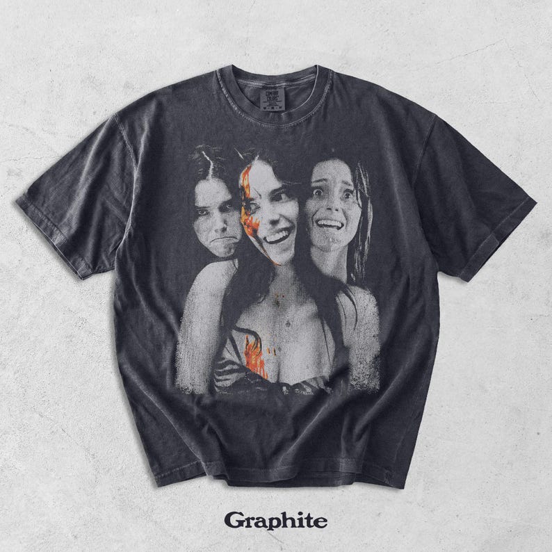 Camiseta Retro Nikki Obsession, Camiseta Comfort Colors Obsession com Estampa Gráfica de Filme de Terror, Presente Unissex para Mulheres e Homens Graphite