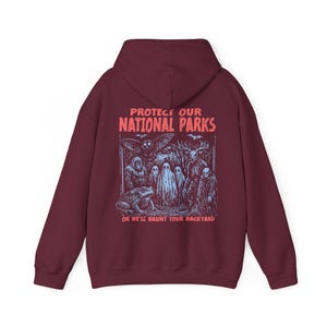 Sudadera con capucha vintage de parques nacionales de críptidos UNSX de los 90, sudadera para proteger nuestros parques, camping y senderismo, camiseta retro Wanderlust, sudadera con capucha de criaturas fantásticas imagen 7