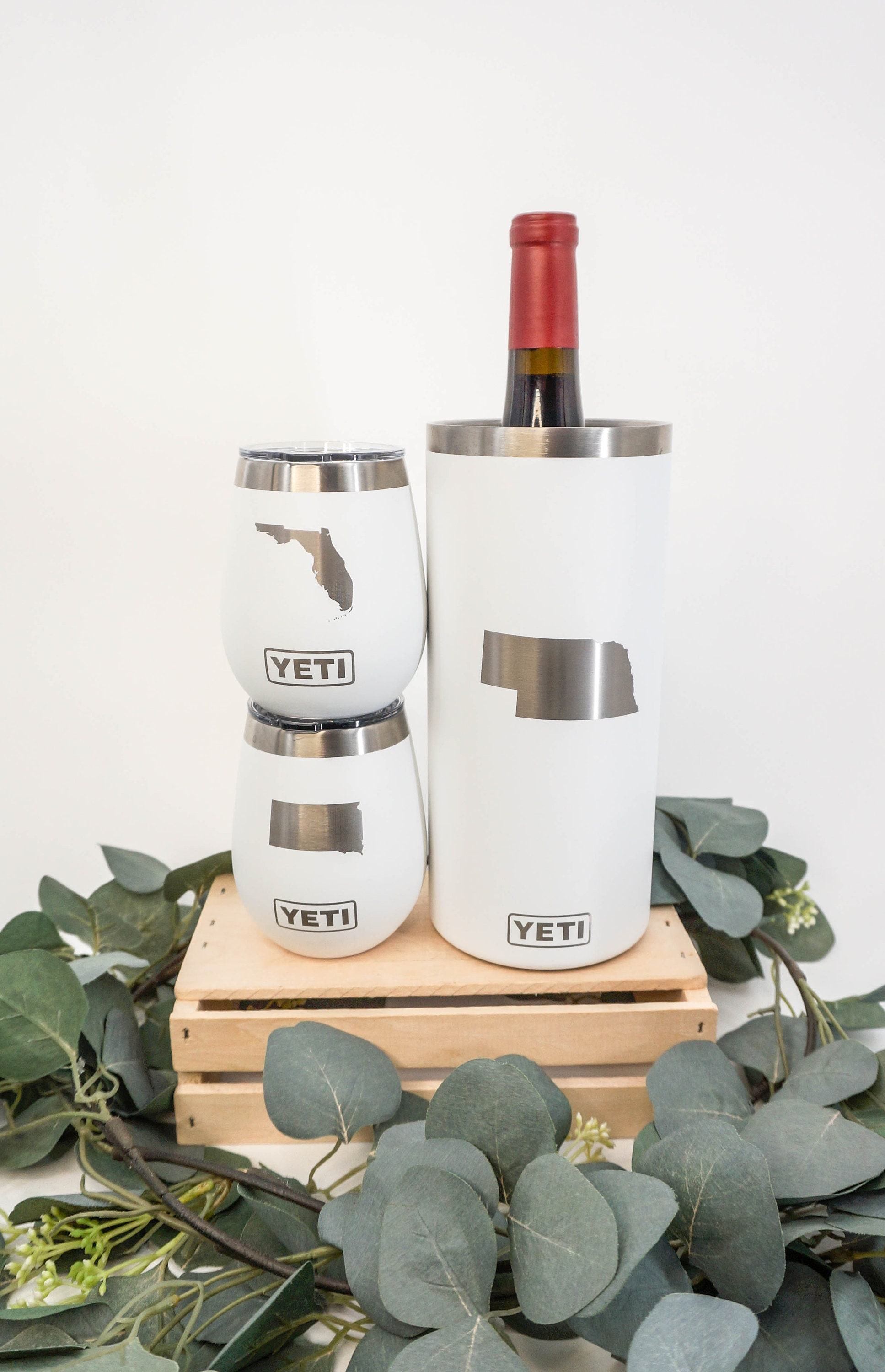 Laser Engraved Yeti Wine Tumbler - WINE & JUDGE PEOPLE